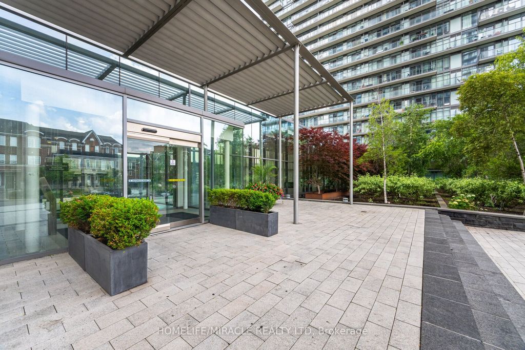 Photo of 105 The Queensway Avenue #2413, Toronto, ON M6S 5B5 (MLS # W12311922)