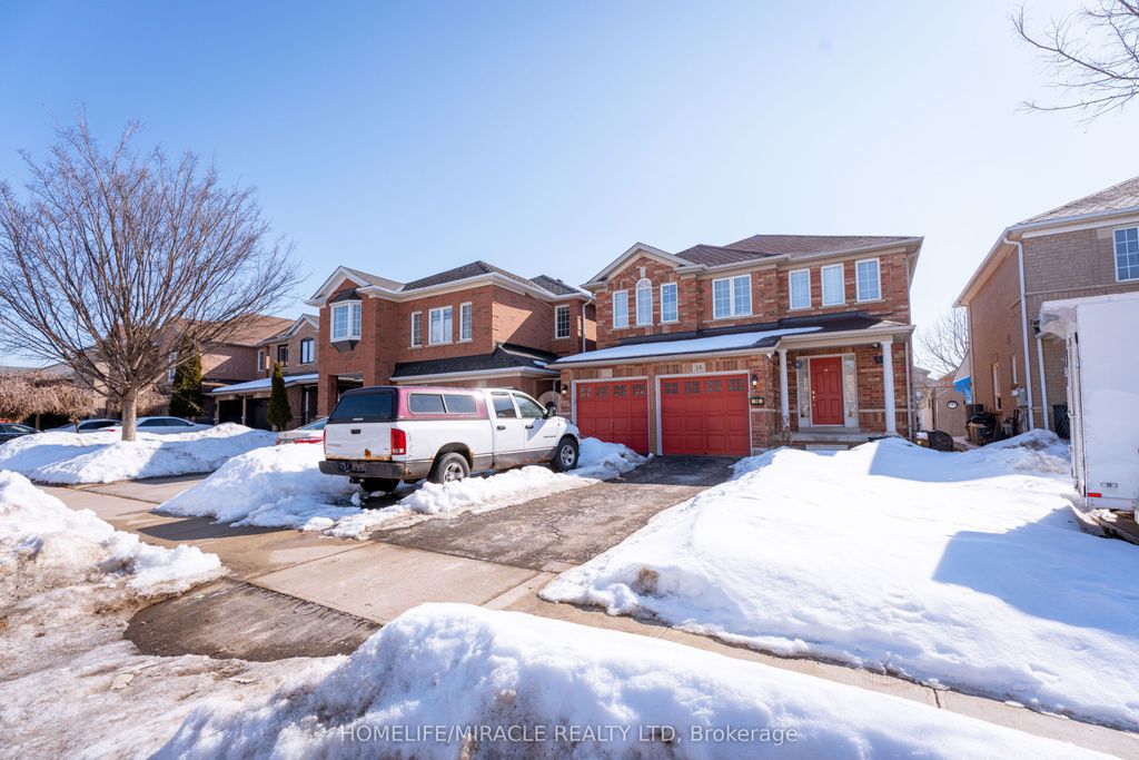 Photo of 16 Dunure Crescent, Brampton, ON L7A 2Y5 (MLS # W12858600)