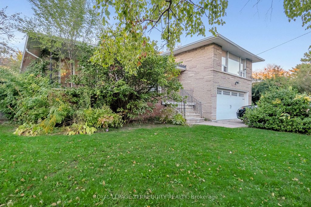 Photo of 2 Stockton Road, Toronto, ON M6A 1K7 (MLS # W12456859)