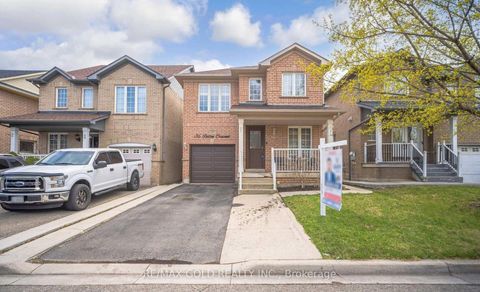 Photo of 36 Roxton Crescent N, Brampton, ON L7A 2A9 (MLS # W12673608)