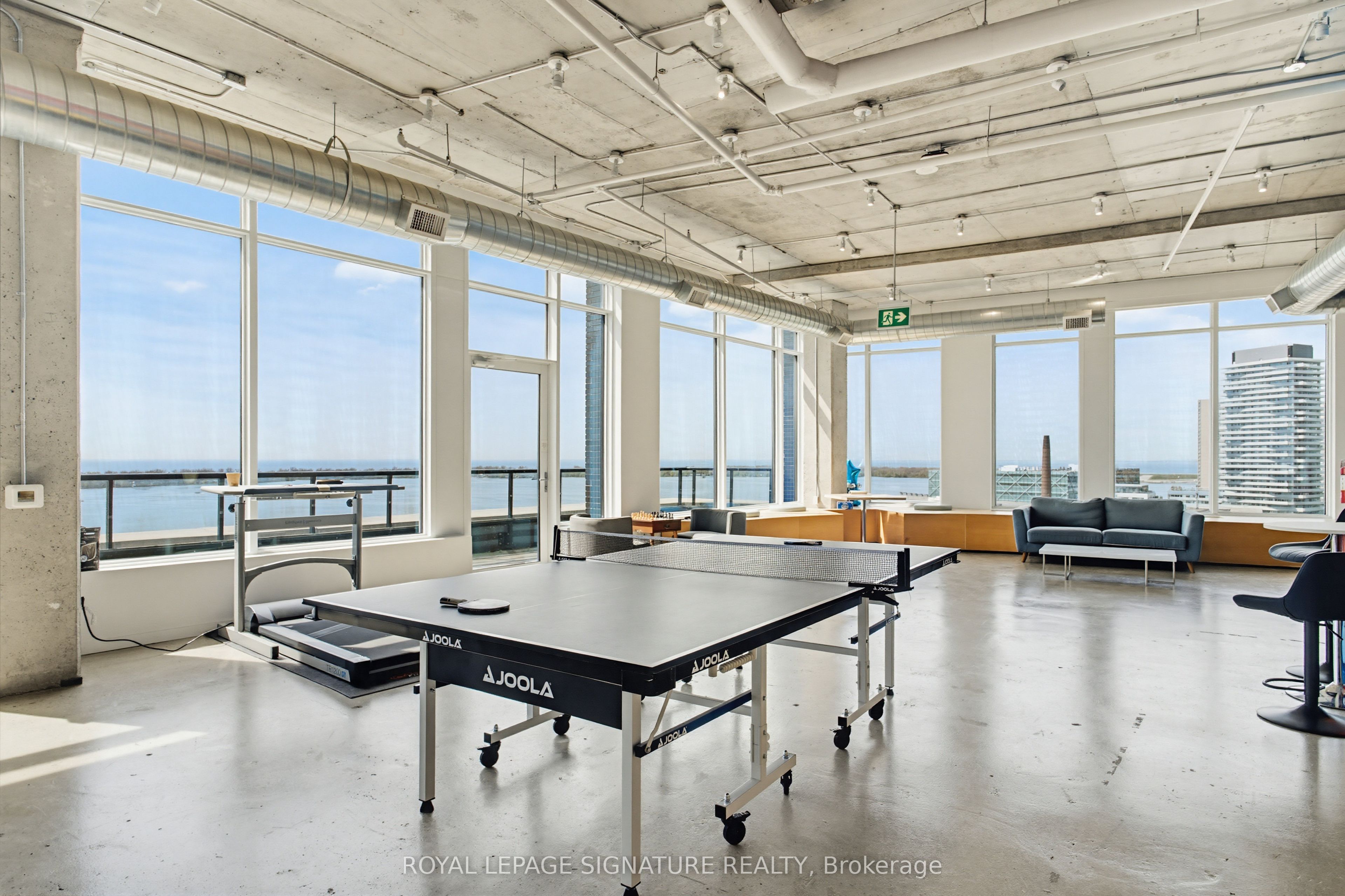 130 Queens Quay E 1314-1324