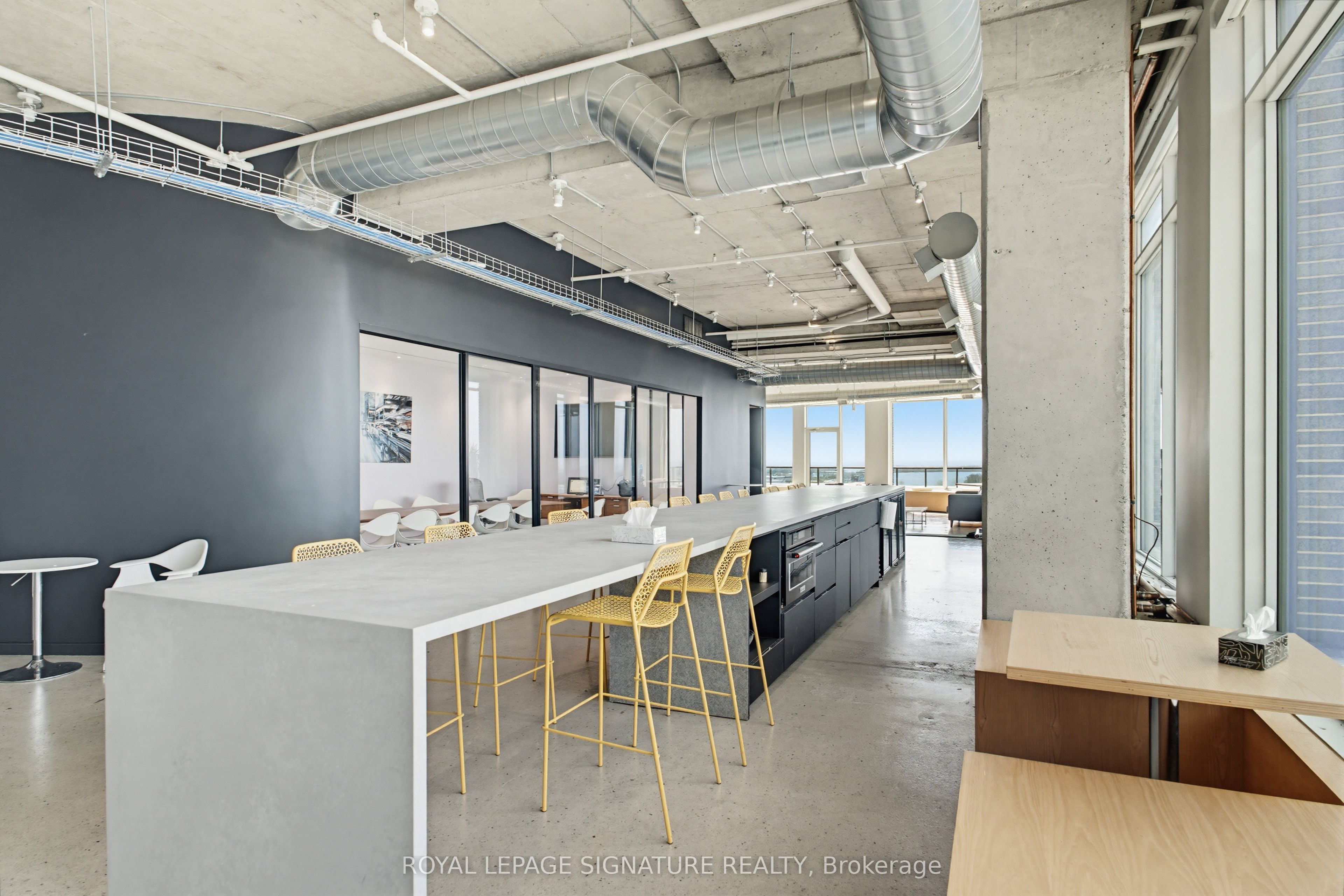 130 Queens Quay E 1314-1324