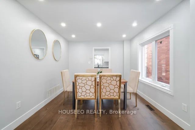 23 Fenflower Court