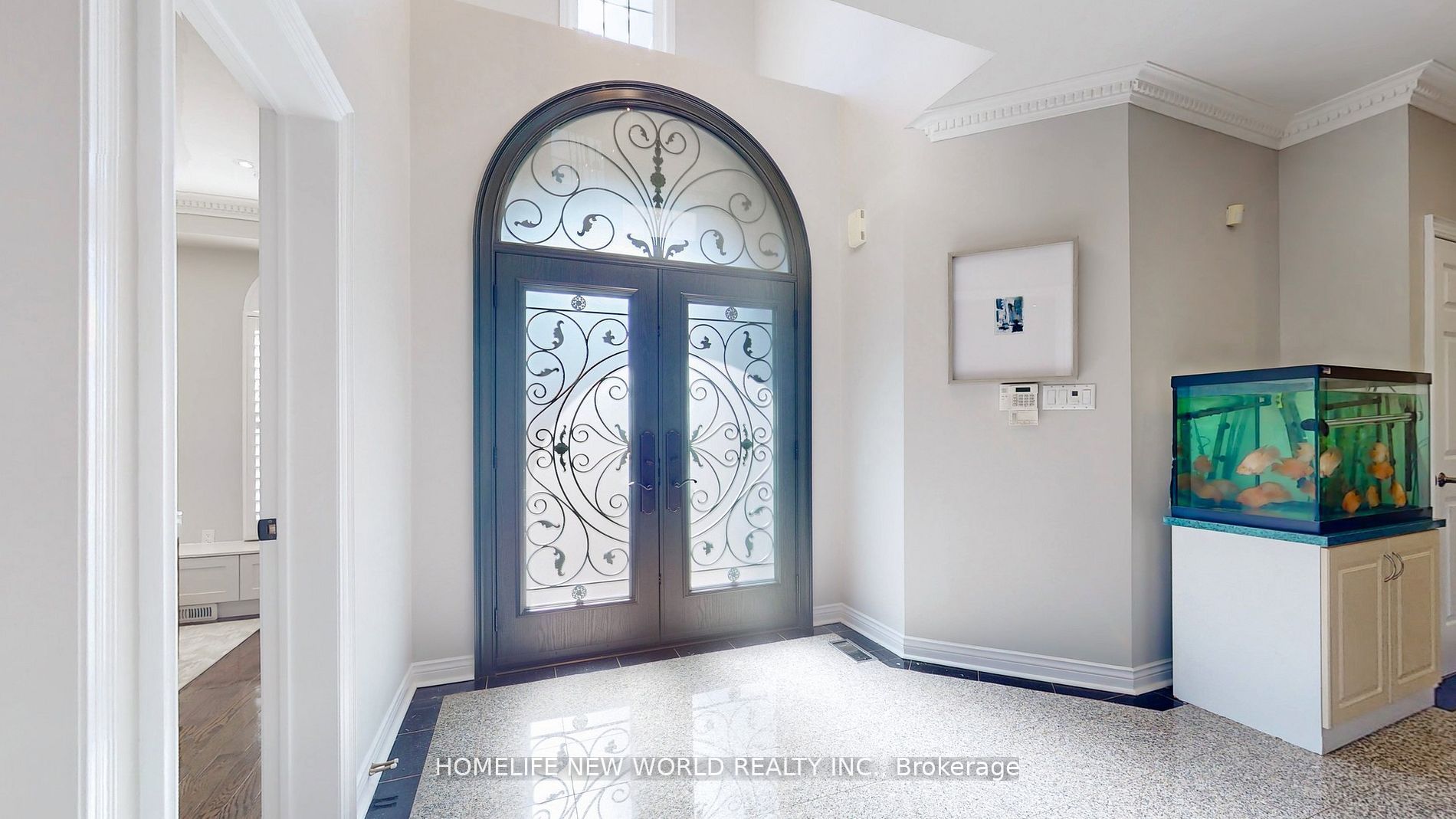 115 Golden Tulip Crescent