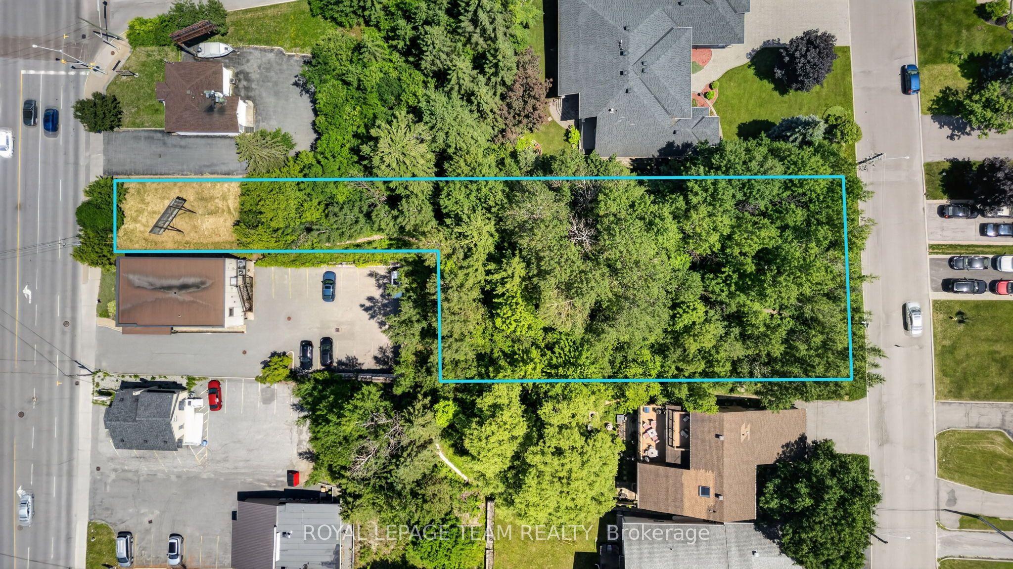 Photo 1 of 5 — 2902 St Joseph Boulevard, Orleans - Convent Glen and Area, ON K1C 1G7