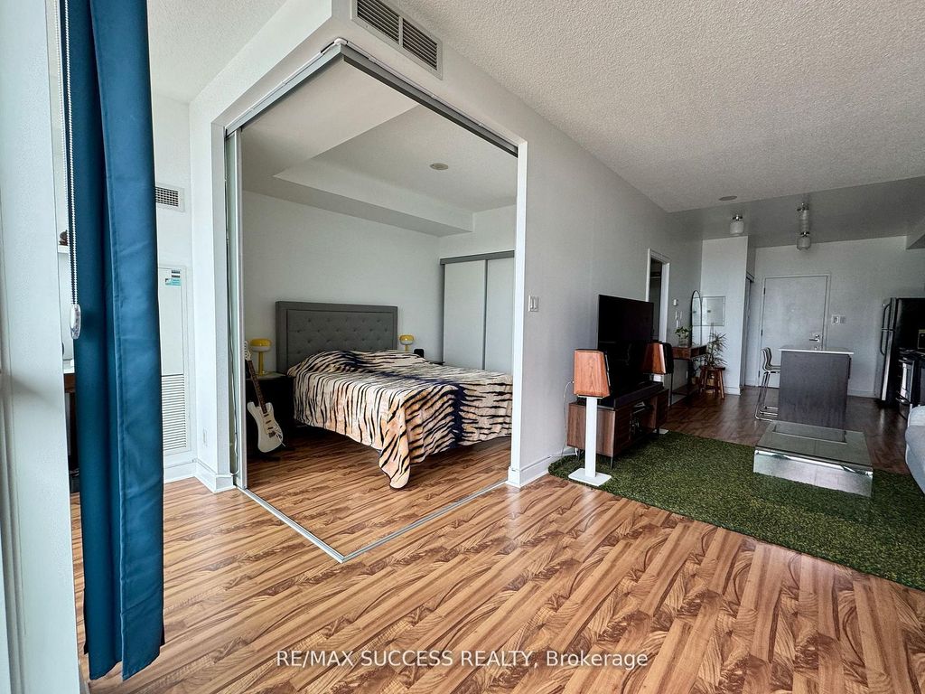 Photo of 1171 Queen Street W #1605, Toronto, ON M6J 0A5 (MLS # C12793808)