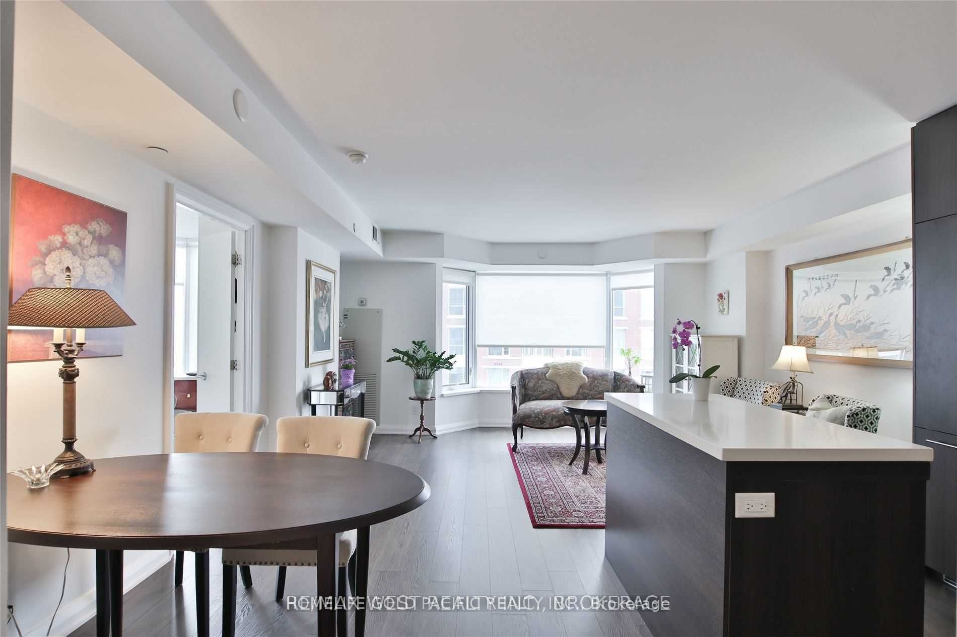 155 Yorkville Avenue 2313