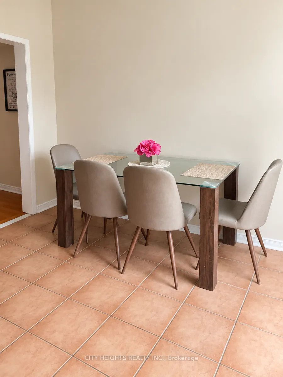 4222 Dixie Road 27