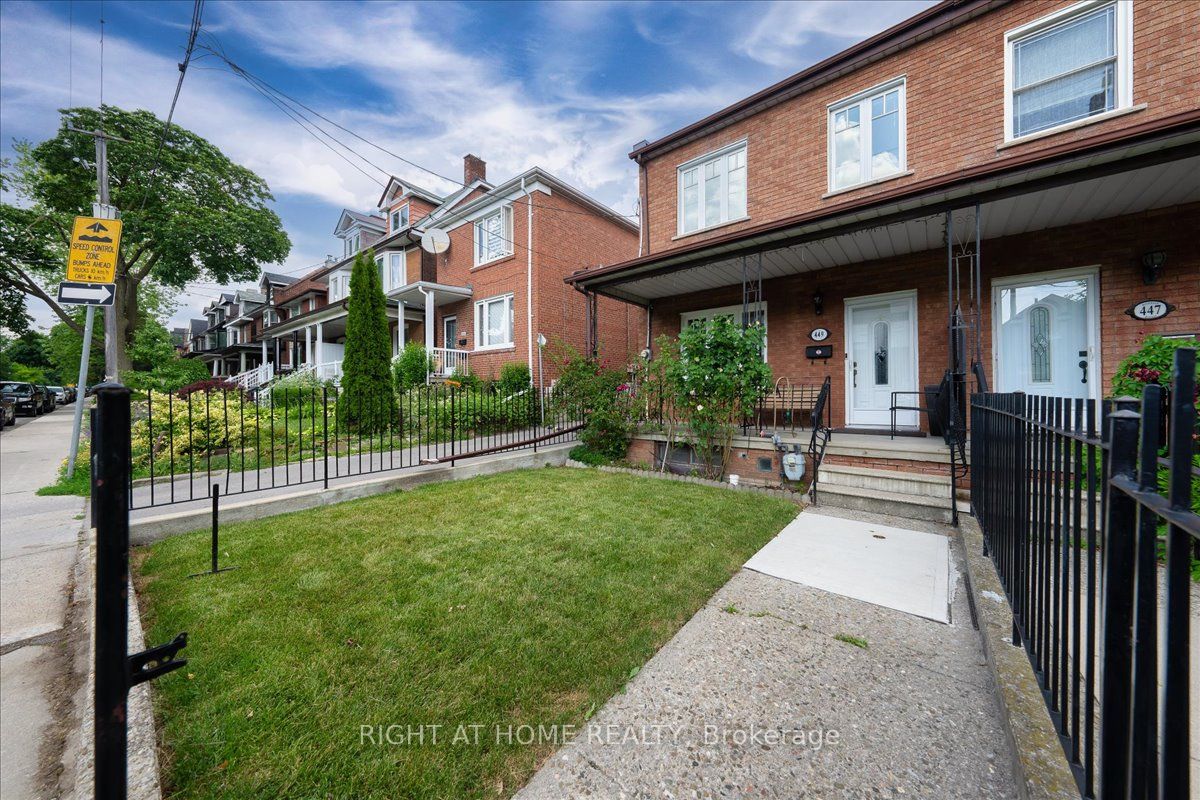 449 Roxton Road