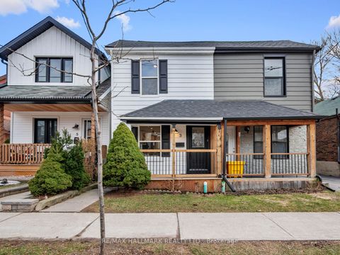 3 Woodville Avenue Toronto ON M4K 2J5