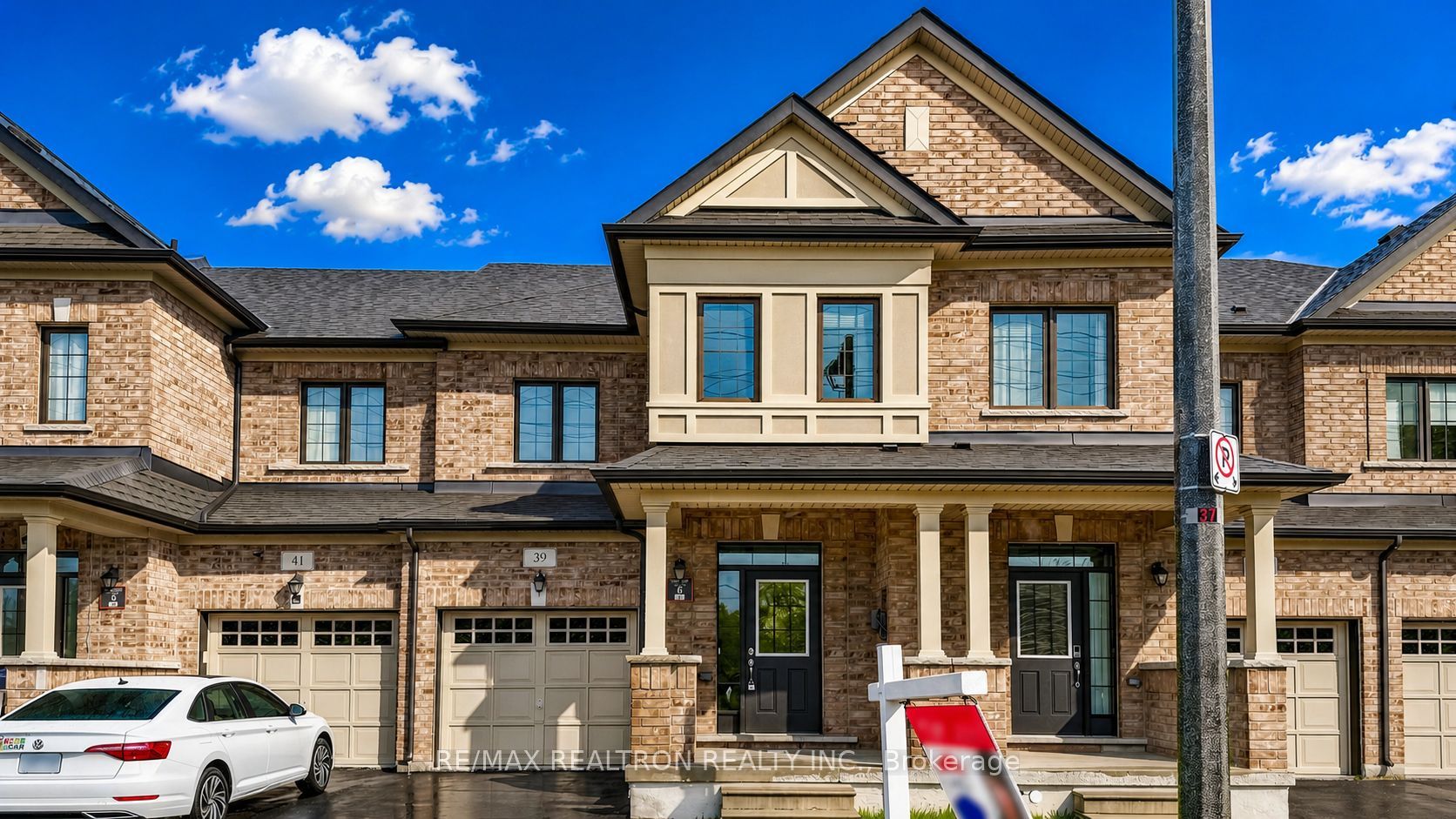 39 Collier Crescent