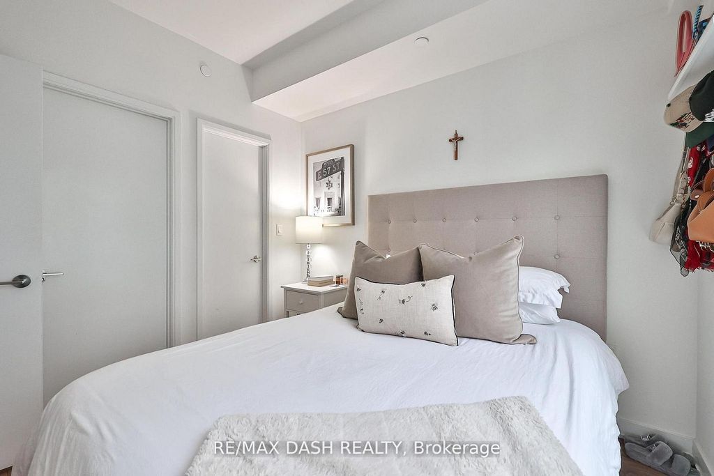 Photo of 576 Front Street W #1215E, Toronto, ON M5V 1C1 (MLS # C12842332)