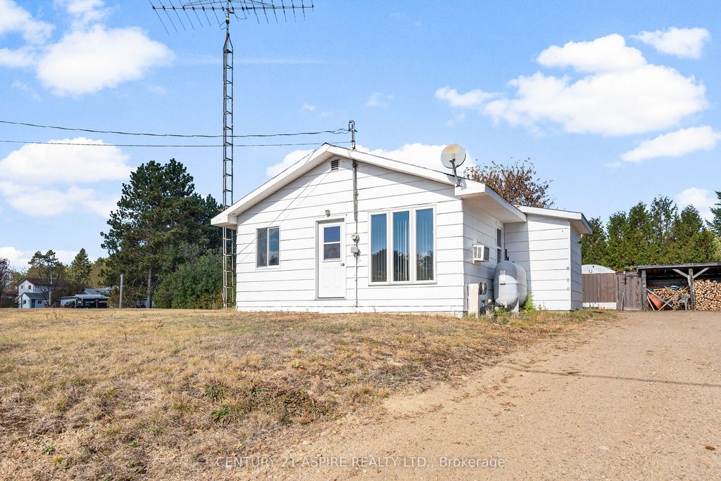 Photo of 22 Zilney Street, Madawaska Valley, ON K0J 1B0 (MLS # X12468333)