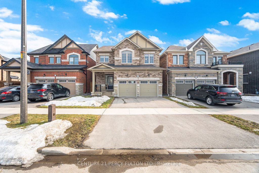 Photo of 11 Cisco Drive, Whitby, ON L1P 0M2 (MLS # E13027410)