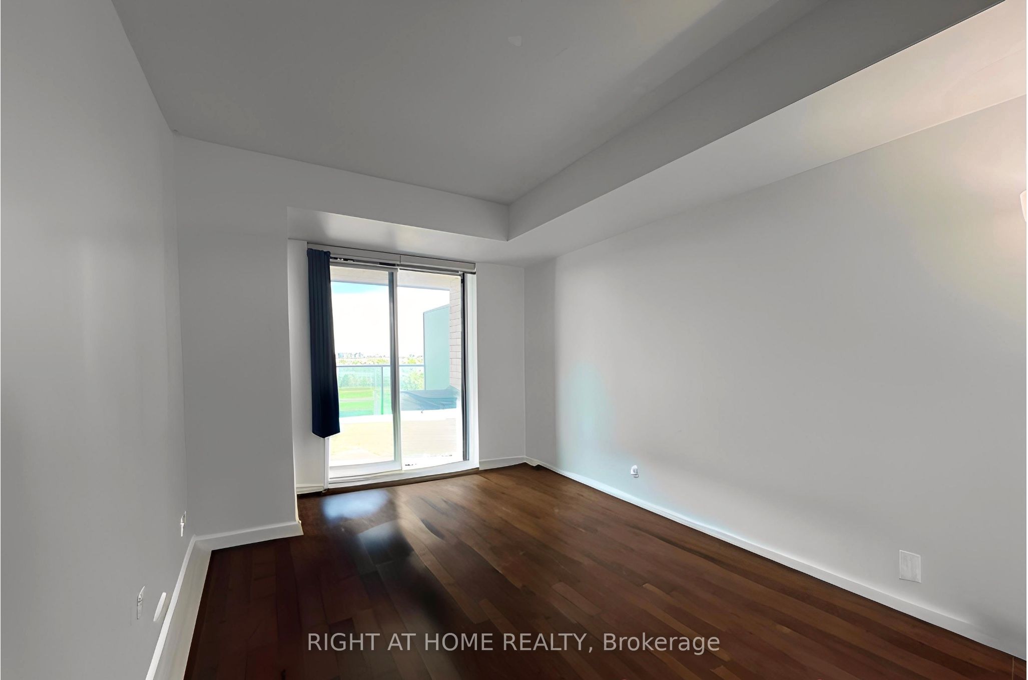 11 ONEIDA Crescent 805