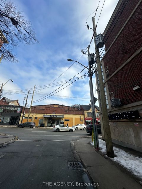 492 Parliament Street Lower Toronto ON M4X 1P2