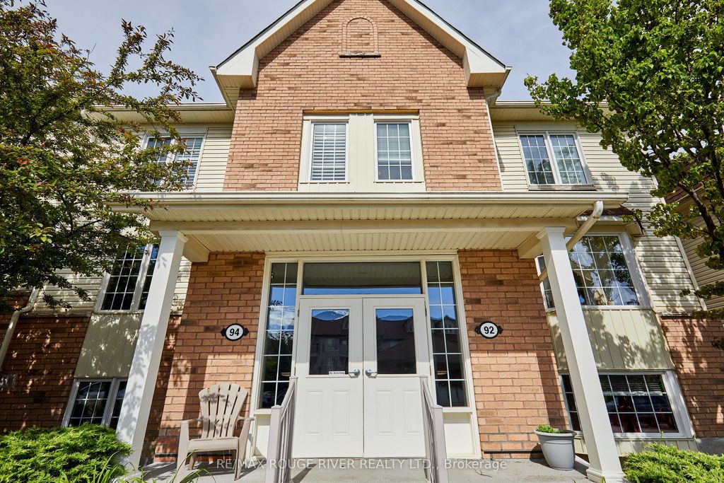 Photo of 92 Petra Way #3, Whitby, ON L1R 0A3 (MLS # E13453776)