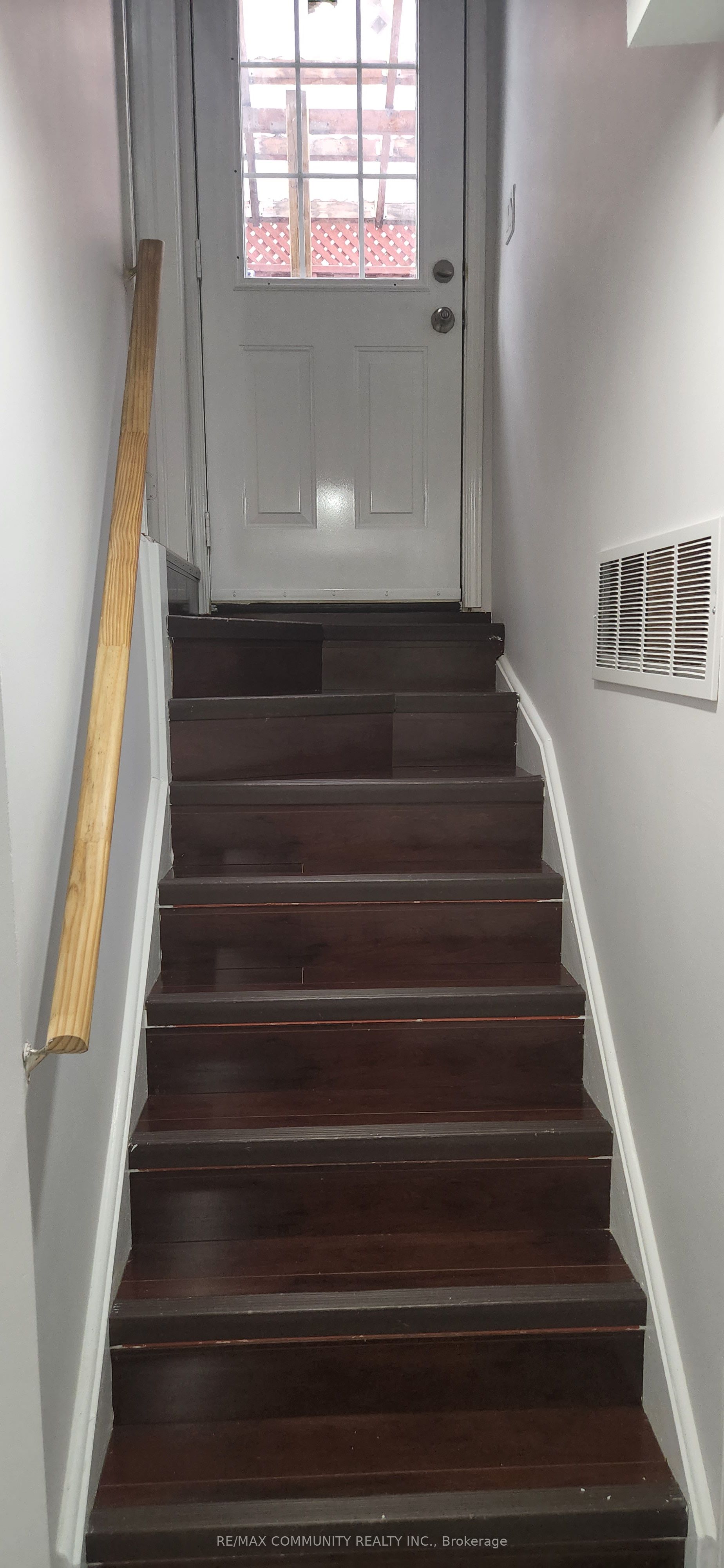 24 Sandham Crescent Basement