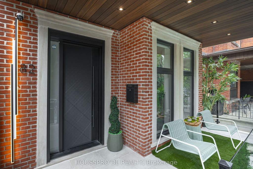 Photo of 82 Major Street, Toronto, ON M5S 2L1 (MLS # C12589056)