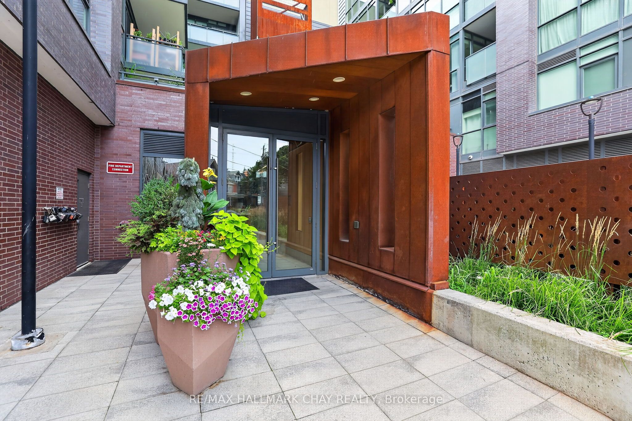 38 Howard Park Avenue 523