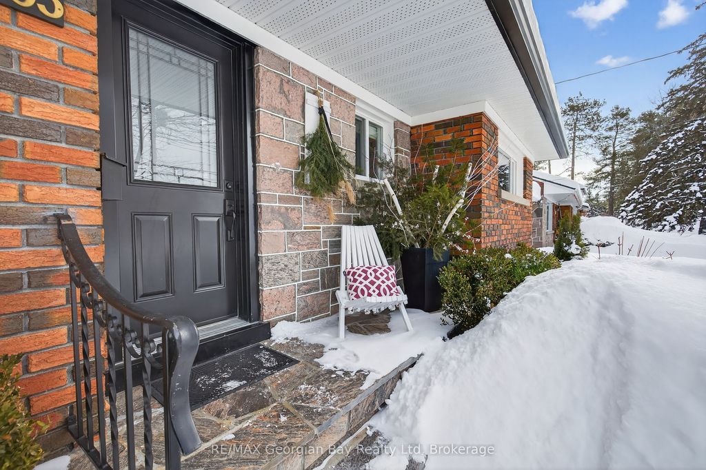 Photo of 303 Seventh Street E, Midland, ON L4R 4A1 (MLS # S12765376)