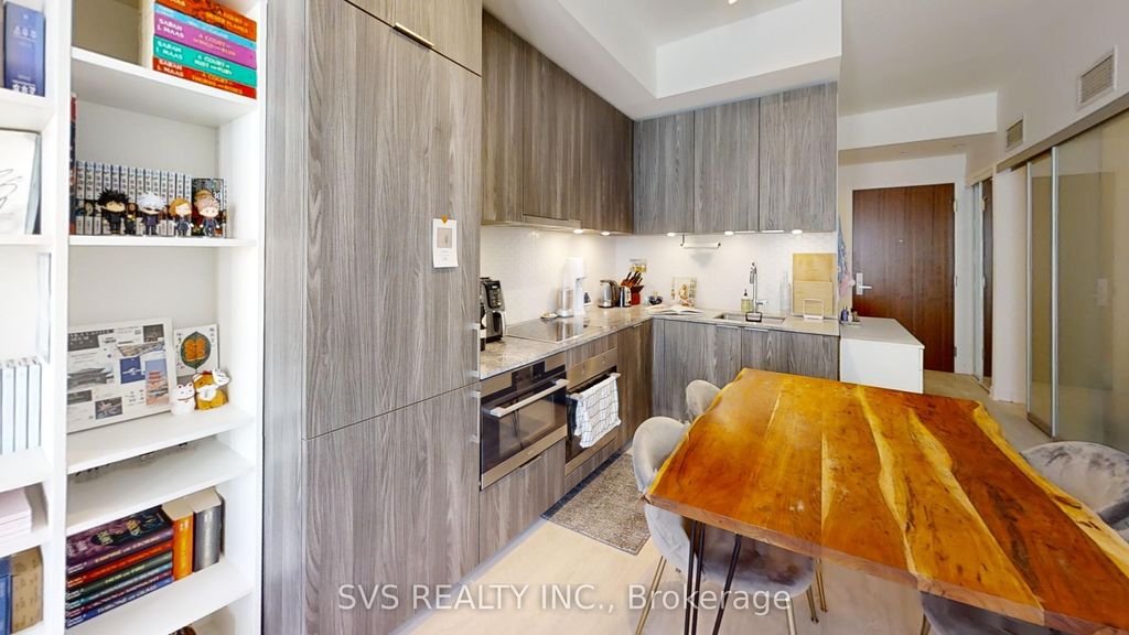 Photo of 15 E Queens Quay E #513, Toronto, ON M5E 0C5 (MLS # C12825590)