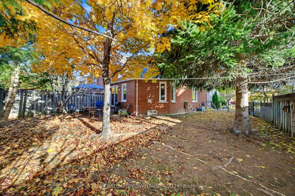 Photo of 17 James Young Drive, Halton Hills, ON L7G 5S6 (MLS # W12520164)