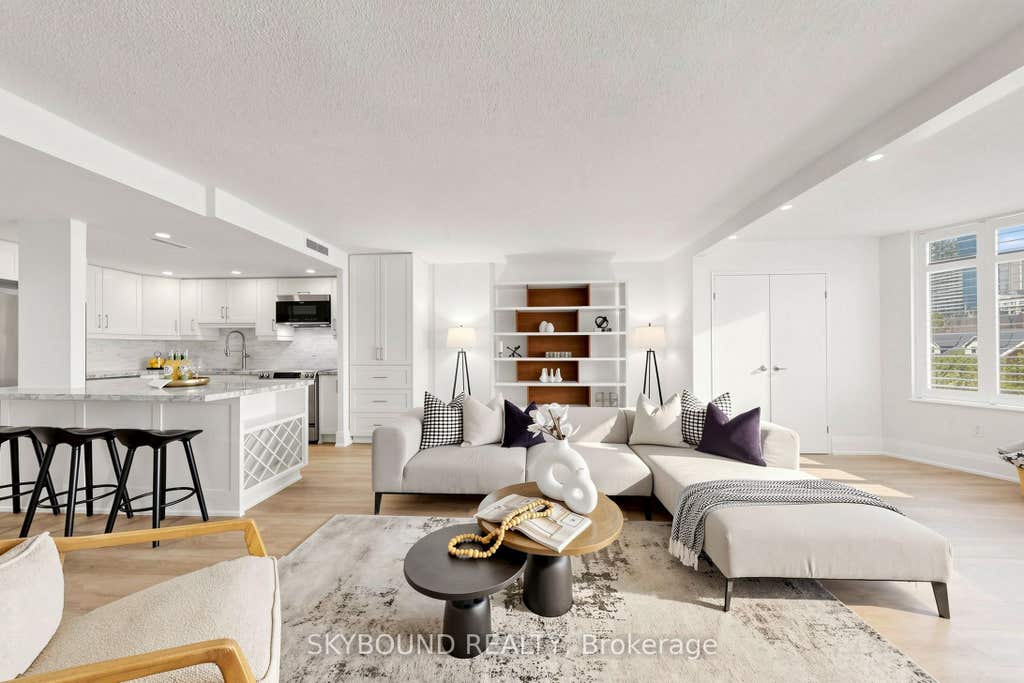 Photo of 135 George Street S #401, Toronto, ON M5A 4E8 (MLS # C13592916)
