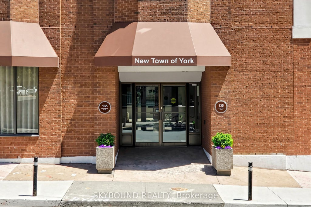 Photo of 135 George Street S #401, Toronto, ON M5A 4E8 (MLS # C13592916)