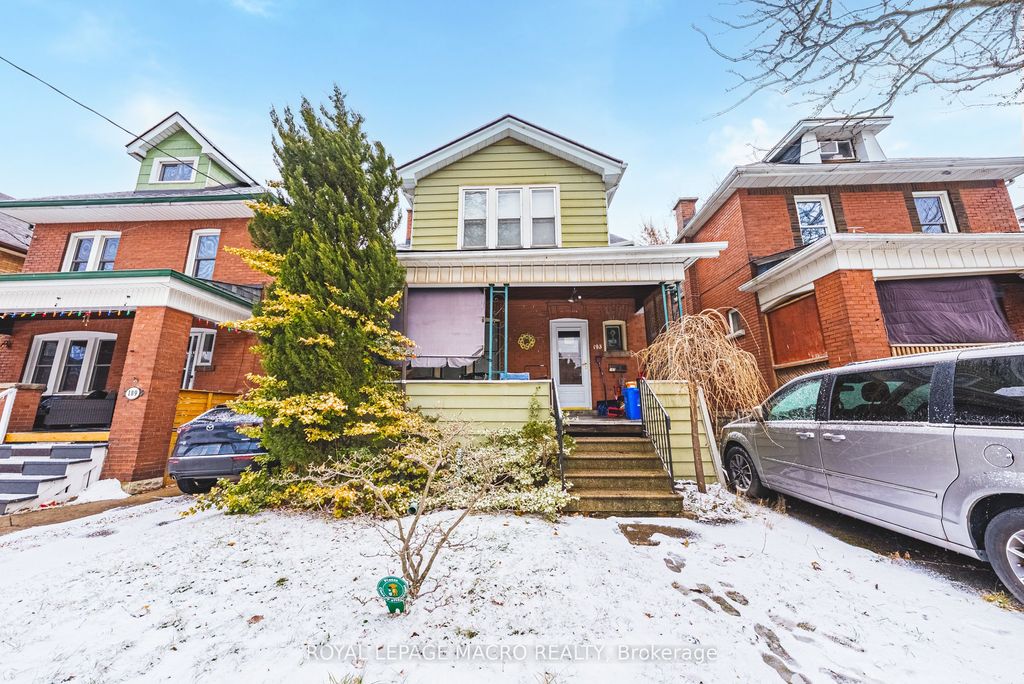 Photo of 193 Edgemont Street S, Hamilton, ON L8K 2J1 (MLS # X12653984)