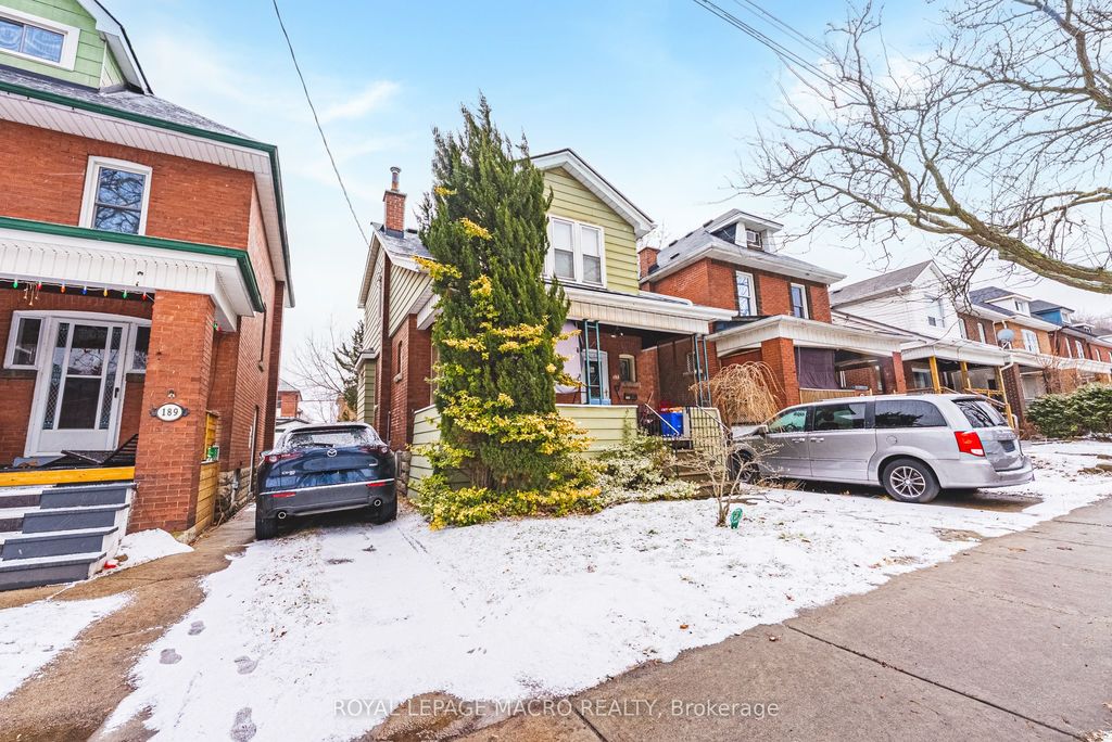 Photo of 193 Edgemont Street S, Hamilton, ON L8K 2J1 (MLS # X12653984)