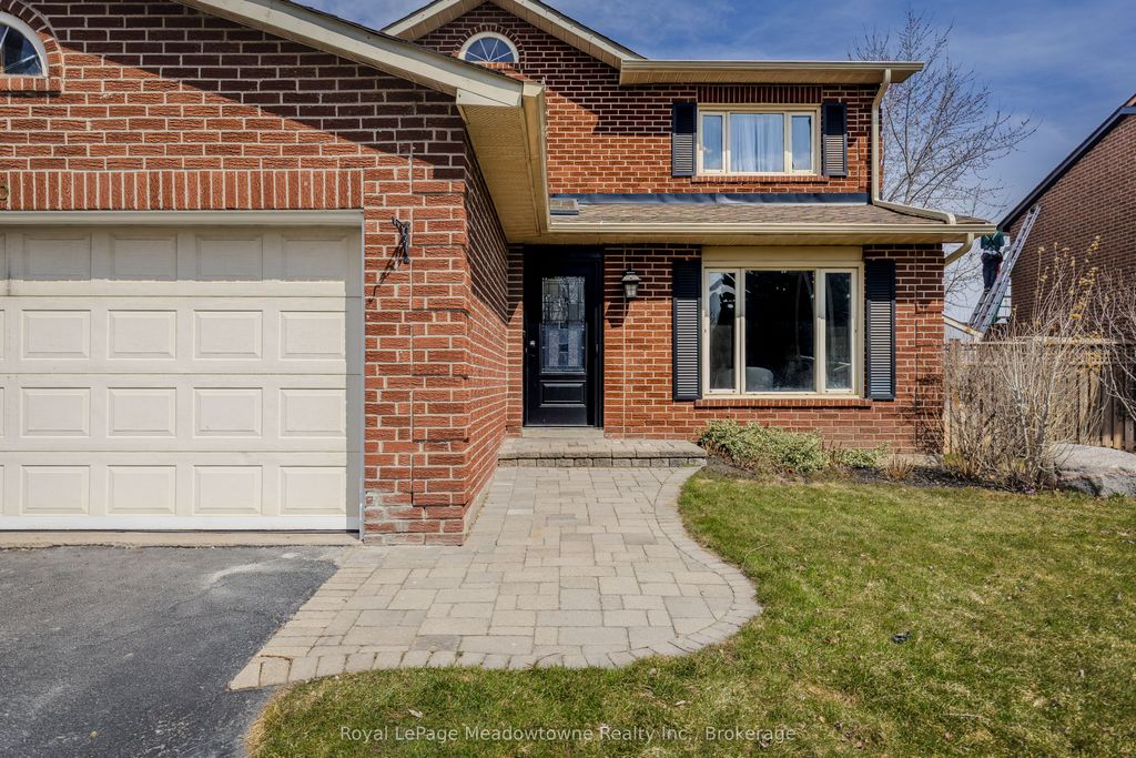 Photo of 740 Robertson Crescent, Milton, ON L9T 4W4 (MLS # W12954562)
