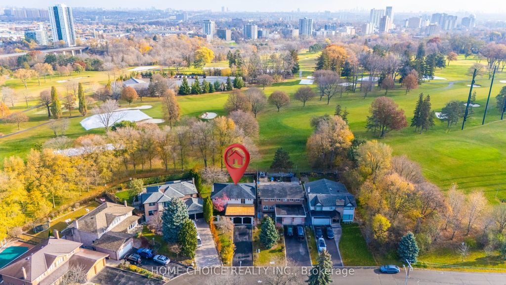 Photo of 43 Golfwood Heights E, Toronto, ON M9P 3L8 (MLS # W12593564)