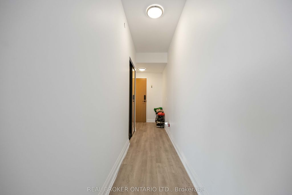 Photo of 2369 Danforth Avenue #705, Toronto, ON M4C 0B1 (MLS # E12448179)
