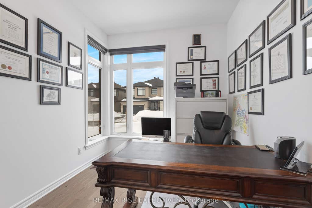 Photo of 165 Finsbury Avenue, Stittsville - Munster - Richmond, ON K2S 2P5 (MLS # X13235198)