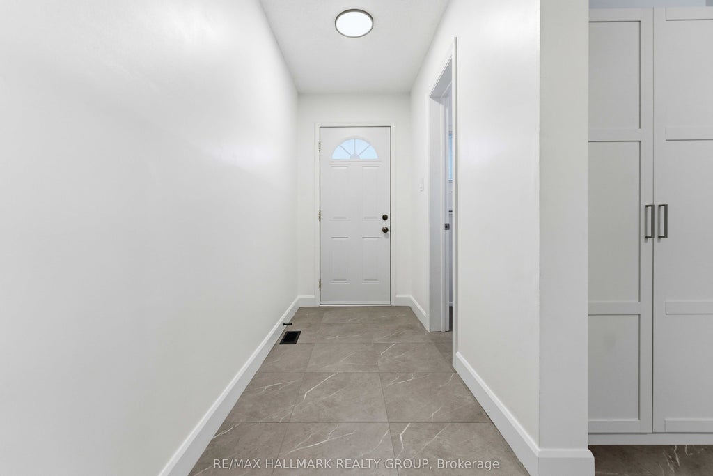 Photo of 2202 Orient Park Drive #48, Blackburn Hamlet, ON K1B 4W2 (MLS # X13422220)