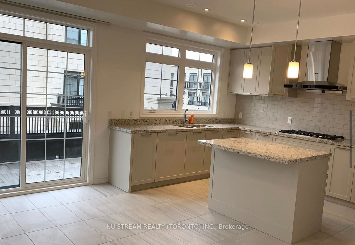 76 Village Parkway