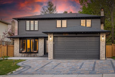 2284 Glastonbury Road Burlington ON L7P 4C8