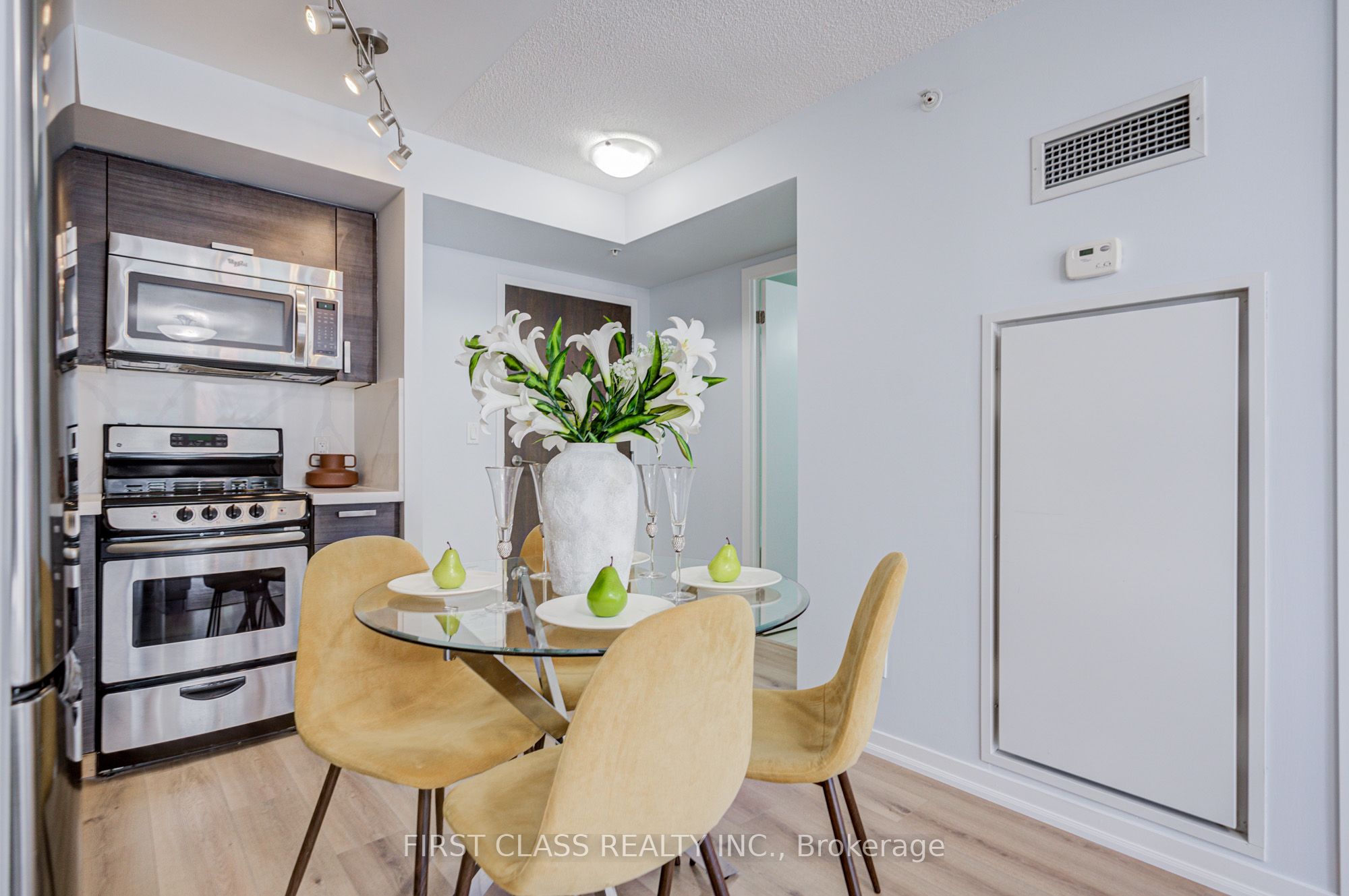 68 Abell Street 527