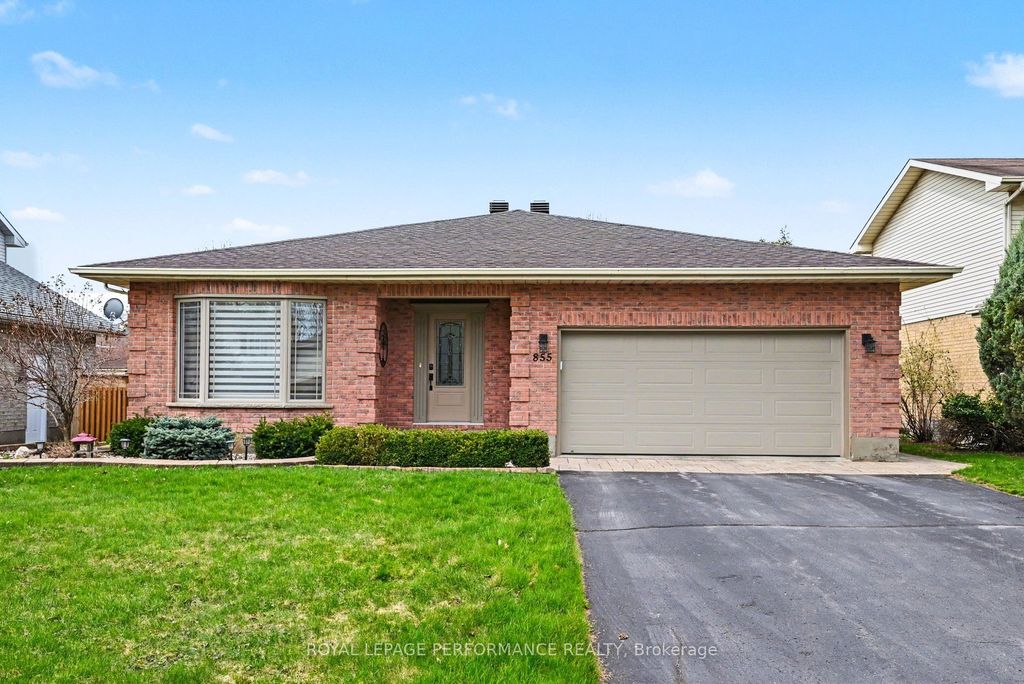 Photo of 855 Kenyon Crescent, Cornwall, ON K6H 6Z1 (MLS # X13065252)