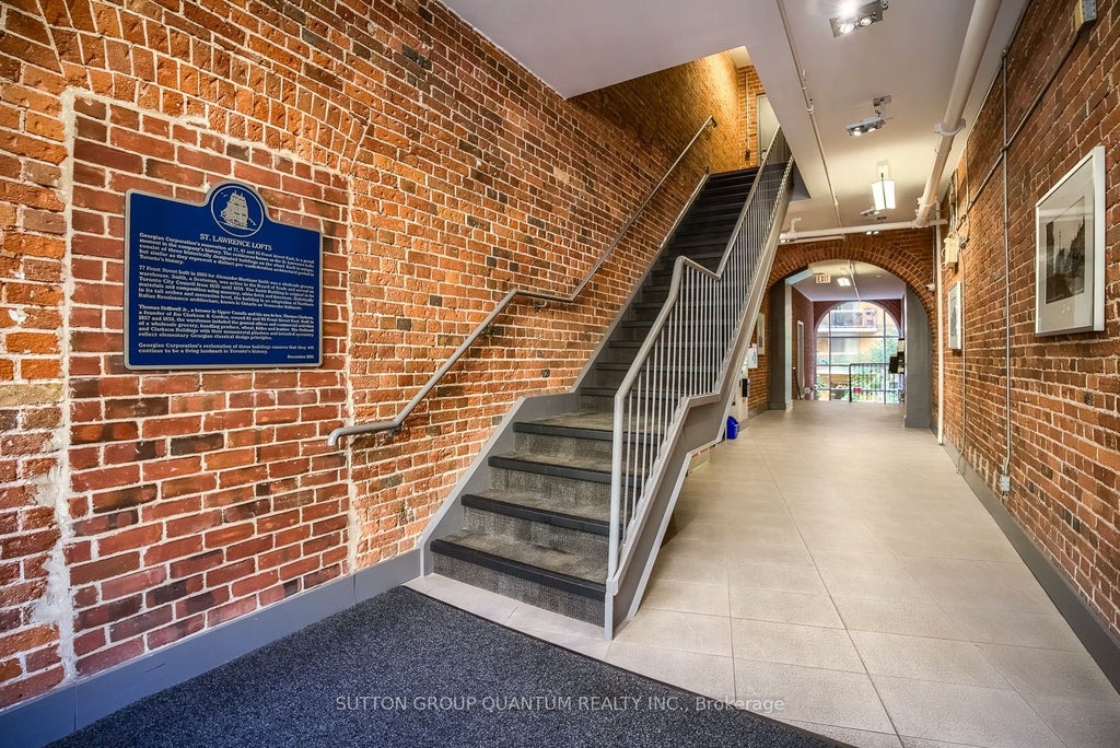 Photo of 81A Front Street E #413, Toronto, ON M5E 1Z7 (MLS # C13838042)