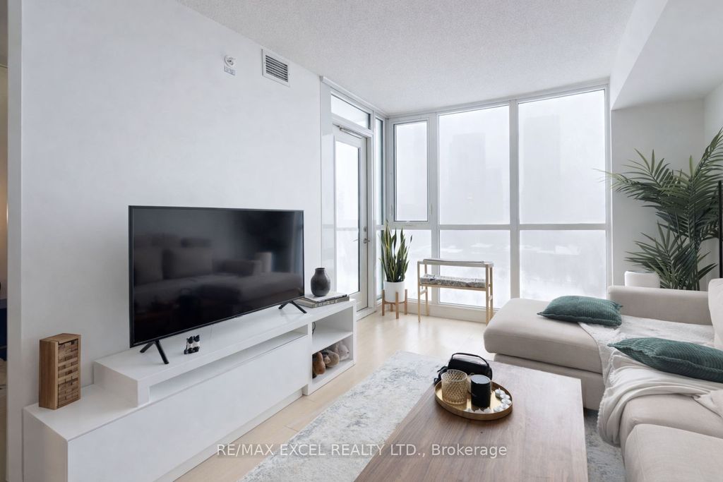 Photo of 75 Queens Wharf Road #1606, Toronto, ON M5V 0J8 (MLS # C12749596)