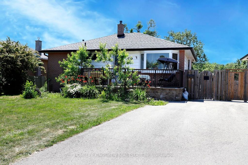 Photo of 110 Longfield Road, Halton Hills, ON L7J 2K4 (MLS # W13577088)