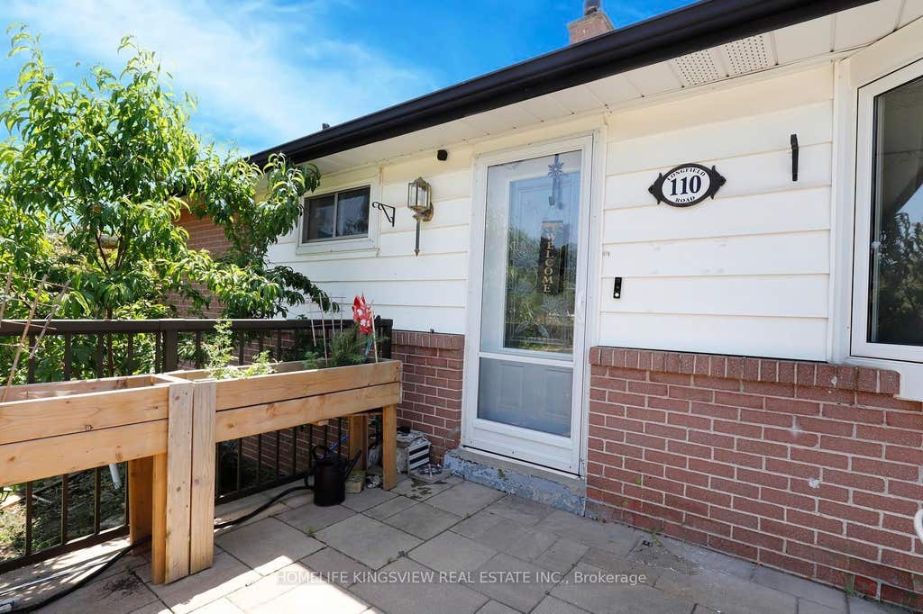 Photo of 110 Longfield Road, Halton Hills, ON L7J 2K4 (MLS # W13577088)