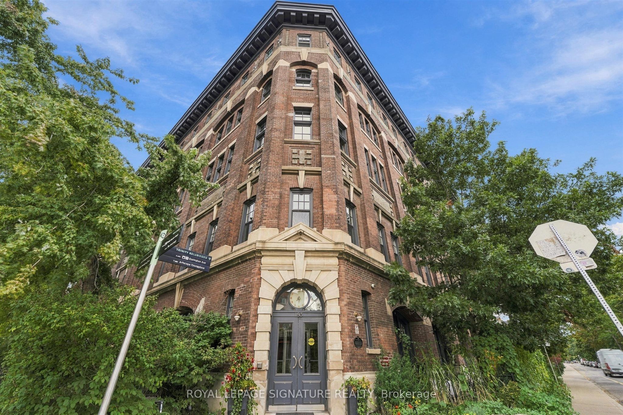183 Dovercourt Road 404