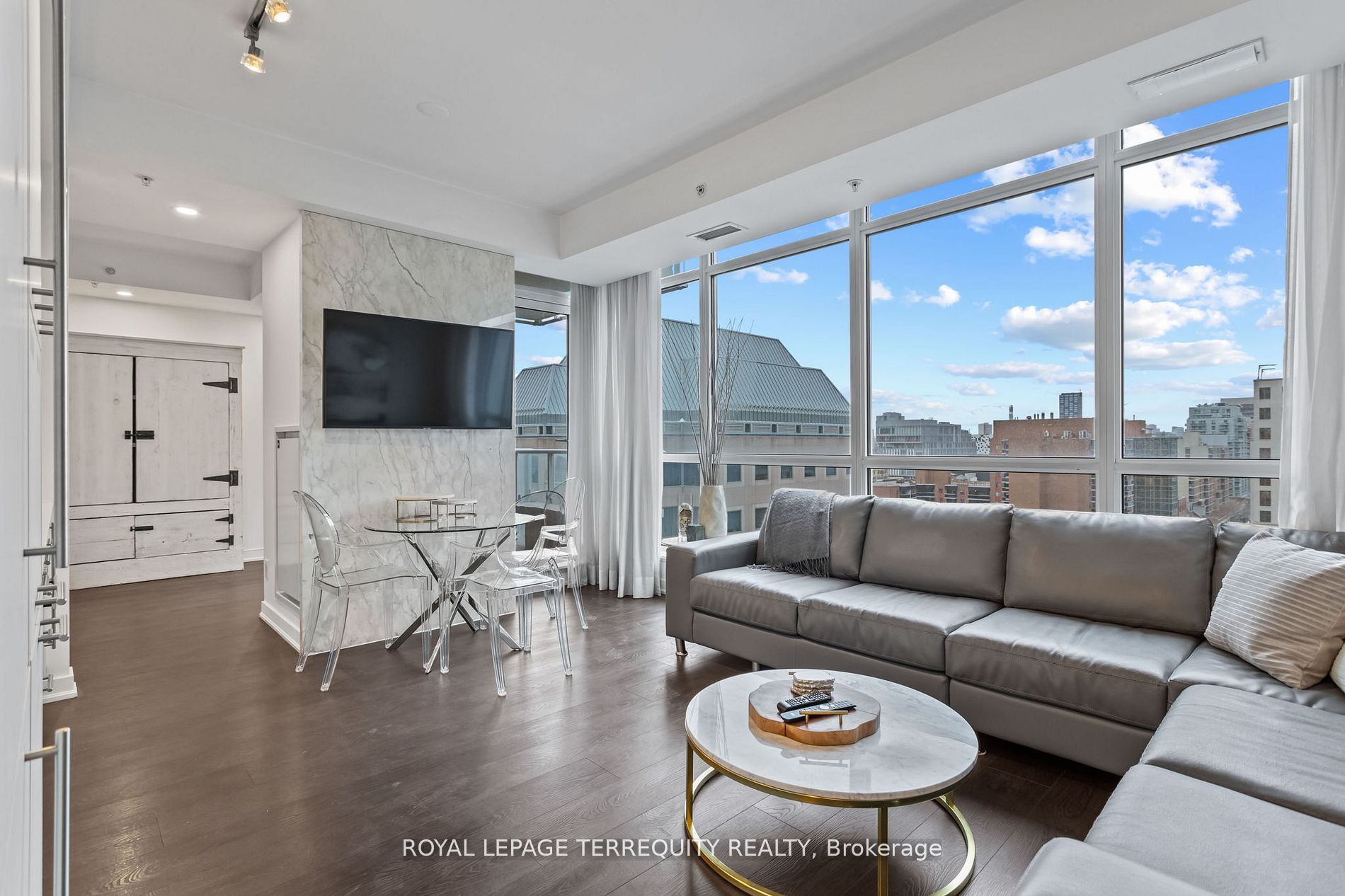 199 Richmond Street W 1201