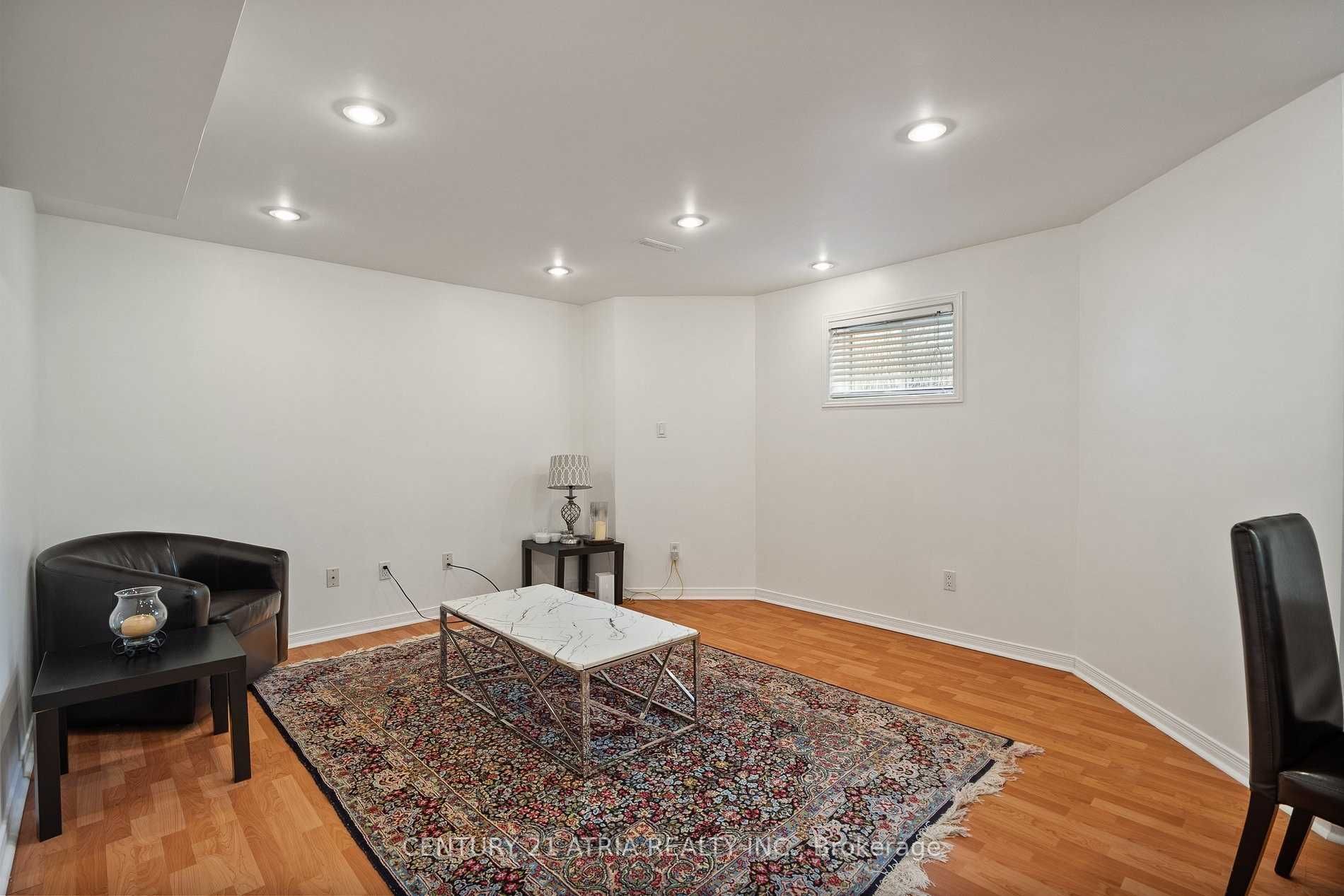 22 Sweet Water Crescent Bsmt