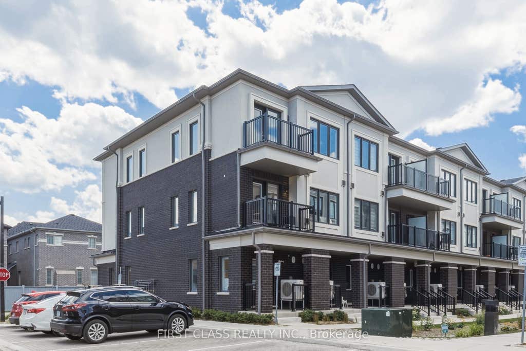 Photo of 224 Matawin Lane, Richmond Hill, ON L4B 0H8 (MLS # N13698796)