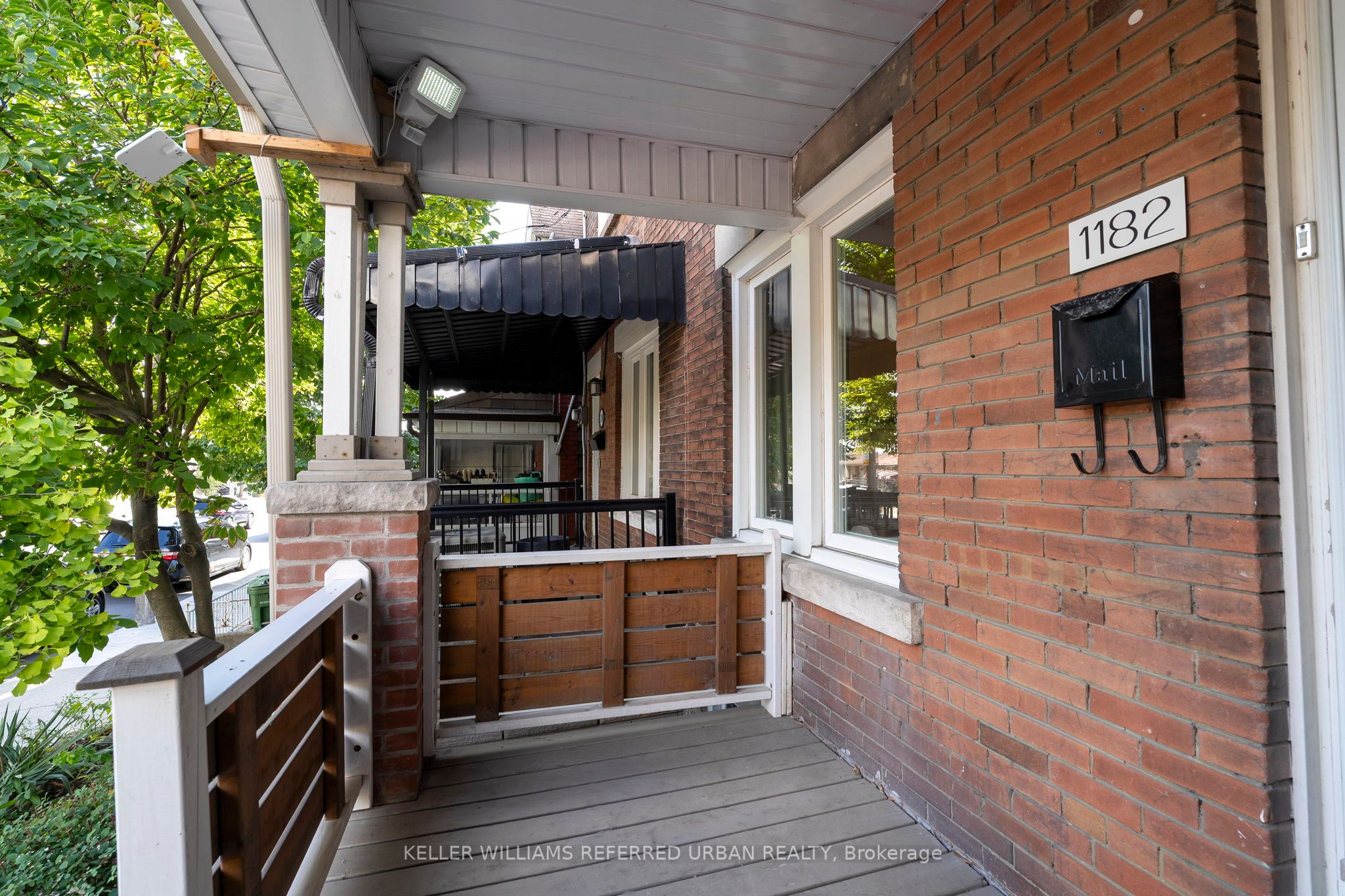 1182 Dufferin Street