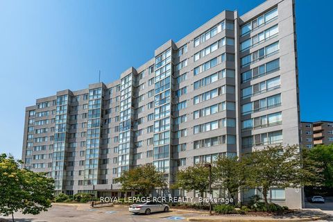 270 Davis Drive 901 Newmarket ON L3Y 8K2